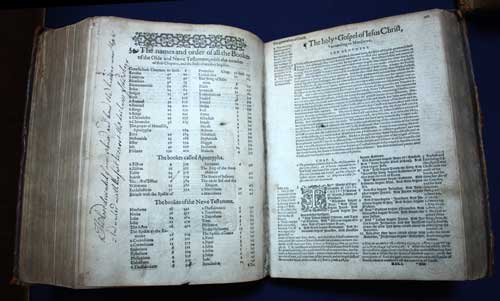 Leaf, front, Vulgate Bible