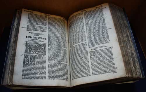 Leaf, front, Vulgate Bible